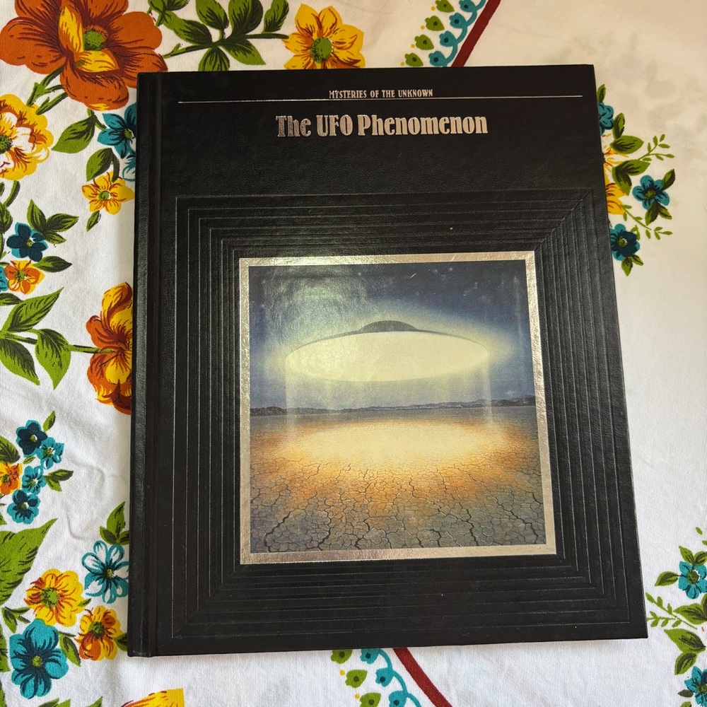 Mysteries of the Unknown 1987 “The UFO Phenomenon” Time Life Series Book